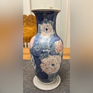 PORCELAIN CHINESE BLUE AND PINK VASE